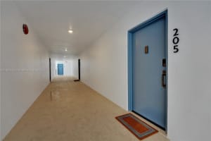 101 Ocean Lane Dr 205, Key Biscayne 101 Ocean Lane Dr 205, Key Biscayne