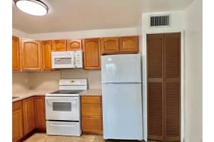 1412 Sw 41st Ave Rear Fort Lauderdale, FL 33317 - MLS#A11902278