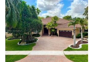 375 Sabal Way Weston, FL 33326 - MLS#A11902298