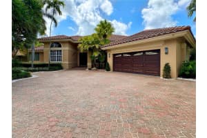 375 Sabal Way Weston, FL 33326 - MLS#A11902298