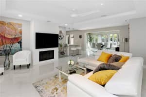 404 Coconut Isle Dr Fort Lauderdale, FL 33301 - MLS#A11902329