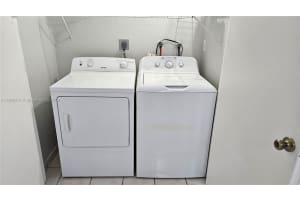 8079 NW 8th St APT 9, Miami, FL 33126, - MLS#A11902411