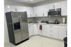 351 E 35th St Hialeah, FL 33013 - MLS#A11902453