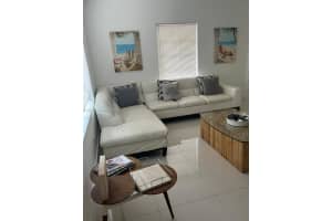 351 E 35th St Hialeah, FL 33013 - MLS#A11902453