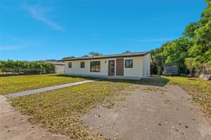 4520 Nw 198th St Miami Gardens, FL 33055 - MLS#A11902527