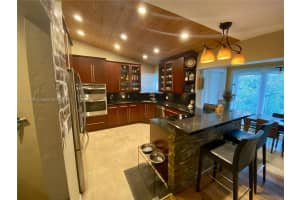 5935 Sw 42nd St Miami, FL 33155 - MLS#A11902528