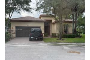 4337 Laurel Pl Weston, FL 33332 - MLS#A11902564