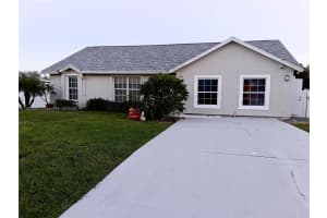 250 Sw Airview Ave B Port Saint Lucie, FL 34984 - MLS#A11902583