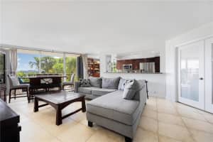 4000 Towerside Terrace, Miami, FL 33138 - MLS#A11902589