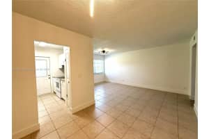 1450 Atlantic Shores Blvd 110 Hallandale Beach, FL 33009 - MLS#A11902596