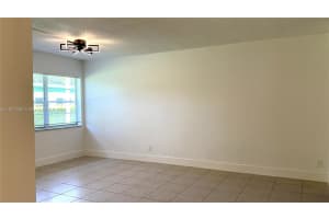 1450 Atlantic Shores Blvd 110 Hallandale Beach, FL 33009 - MLS#A11902596