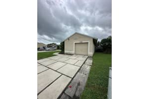 11000 Sw 10th Ct Pembroke Pines, FL 33025 - MLS#A11902614