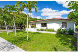 2121 Sw 13th Ave Miami, FL 33145 - MLS#A11902652