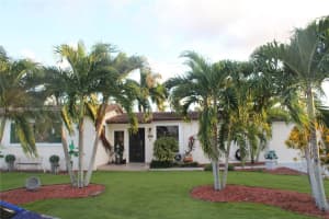 8000 Nw 172nd St, Hialeah 8000 Nw 172nd St, Hialeah