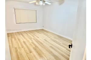 8290 Lake Dr 223 Doral, FL 33166 - MLS#A11902768