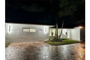 4719 Madison St Hollywood, FL 33021 - MLS#A11902771