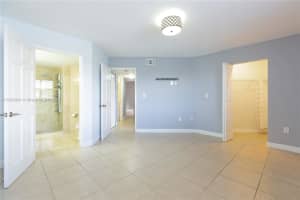 10257 Nw 9th St Cir 106-10, Miami