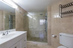 10257 NW 9th St Cir Apt 106-10, Miami, FL 33172, - MLS#A11902809