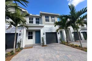 17183 Sw 2nd Cir 17183 Pembroke Pines, FL 33027 - MLS#A11902863