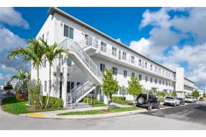 6416 Nw 102nd Ct 302 Doral, FL 33178 - MLS#A11902902