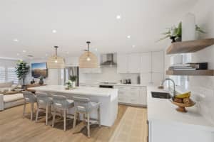 2105 Sw 98th Ave, Miami