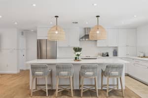 2105 Sw 98th Ave Miami, FL 33165 - MLS#A11902926