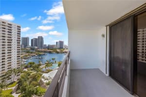 600 Three Islands Blvd 1522 Hallandale Beach, FL 33009 - MLS#A11902940