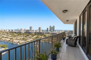300 Three Islands Blvd Ph2a Hallandale Beach, FL 33009 - MLS#A11902941