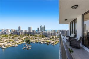 300 Three Islands Blvd Ph2a Hallandale Beach, FL 33009 - MLS#A11902941