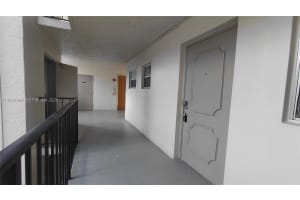 MLS# A11902960, Davie, Florida 33324