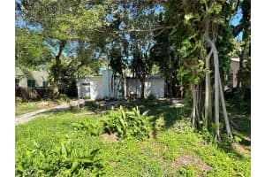 519 Ne 118th St Biscayne Park, FL 33161 - MLS#A11903022