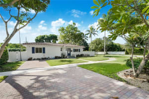 2 Ne 108th St Miami Shores, FL 33161 - MLS#A11903086