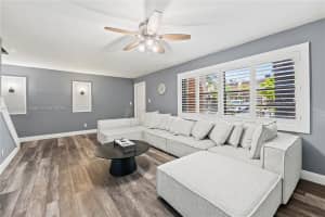 33 Madrid Ln 4-9 Davie, FL 33324 - MLS#A11903099