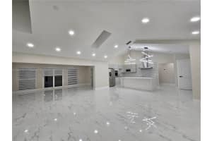 4 Alford Ct Palm Beach Gardens, FL 33418 - Off Market