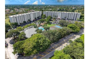 5900 Nw 44th St 202 Lauderhill, FL 33319 - MLS#A11903127