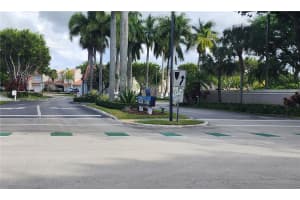 9777 Nw 45th Ln Doral, FL 33178 - MLS#A11903138