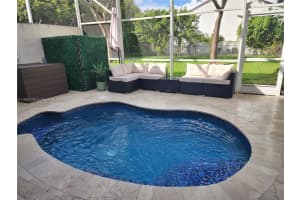 9777 Nw 45th Ln Doral, FL 33178 - MLS#A11903138