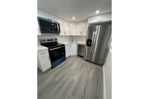 7705 Sw 86th St B-315 Miami, FL 33143 - MLS#A11903188