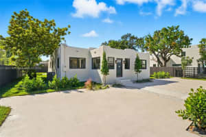 2544 Sw 19th St, Miami