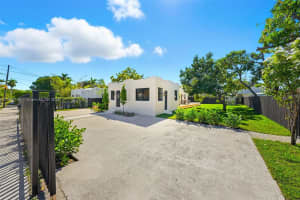 2544 Sw 19th St Miami, FL 33145 - MLS#A11903196