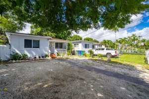 210 Nw 59th Ave Miami, FL 33126 - MLS#A11903227