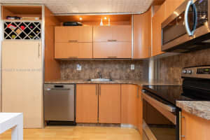 230 174th St 1407 Sunny Isles Beach, FL 33160 - MLS#A11903231