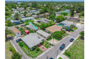 805 Nw 3rd Ter 1 Hallandale Beach, FL 33009 - MLS#A11903287