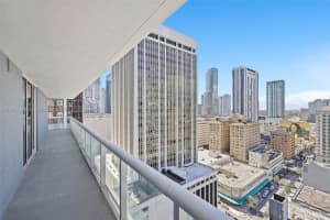 50 Biscayne Blvd 2211, Miami