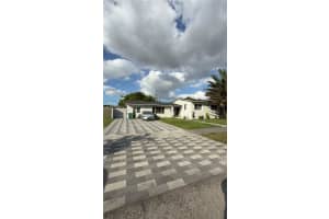 8521 Sw 27th Ter Miami, FL 33155 - MLS#A11903338