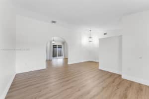 1052 Nw 127th Path Miami, FL 33182 - MLS#A11903389