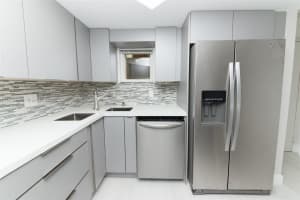 8323 Lake Dr 402 Doral, FL 33166 - MLS#A11903395