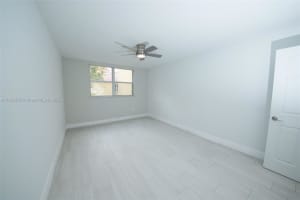 8323 Lake Dr 402 Doral, FL 33166 - MLS#A11903395