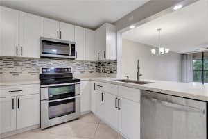 8592 W Sunrise Blvd 317 Plantation, FL 33322 - MLS#A11903434