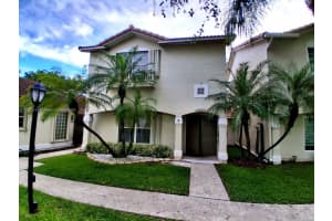 10830 Nw 8th St Pembroke Pines, FL 33026 - MLS#A11903513